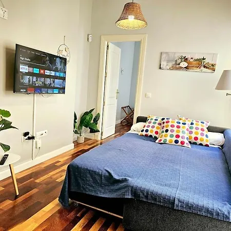 Apartment Cms Pena Historical Building